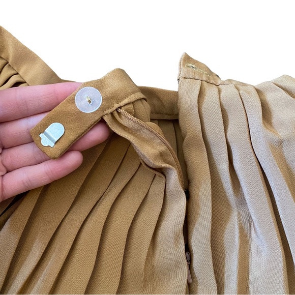 ASOS Dark Beige Brown Pleated Mini Skirt Women Size 6 Six Chic Work Minimalist - Picture 7 of 7